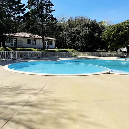 Ferienhaus On Ile D'oleron Near The