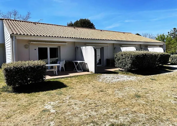 Holiday home On Ile D'oleron Near The Saint-Georges-d'Oleron