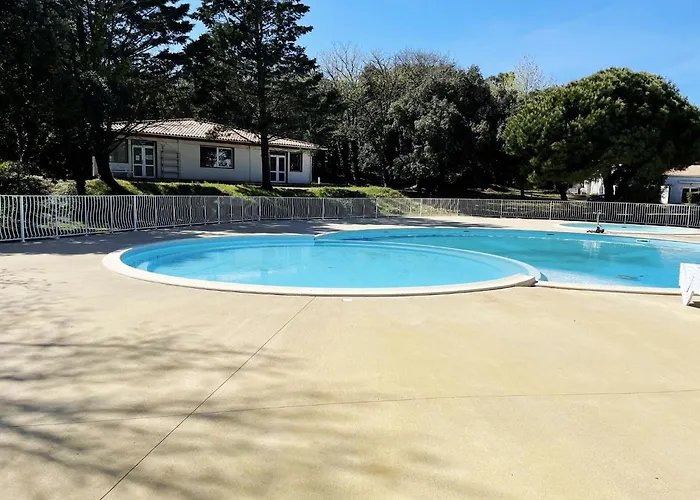 Holiday home On Ile D'oleron Near The